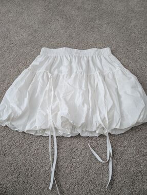 NWOT White Balloon Bubble High Waist Stretch Skirt Medium